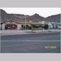 king-house-front03.jpg